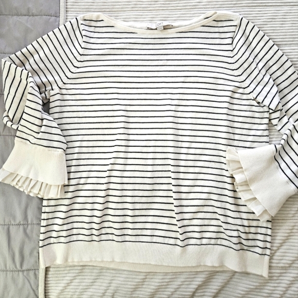 LOFT Striped White and Black Sweater with Ruffle Sleeves Size XL - Picture 1 of 5